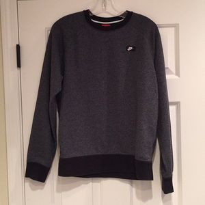 Crew neck sweatshirt